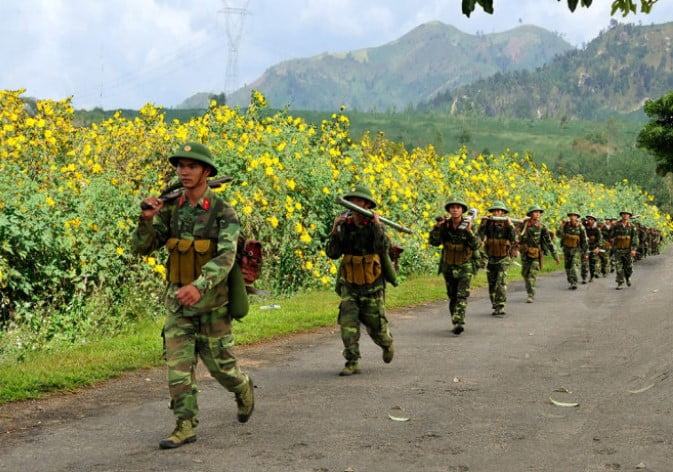 Những bài thơ hay về chú bộ đội và tình yêu người lính hay nhất 10