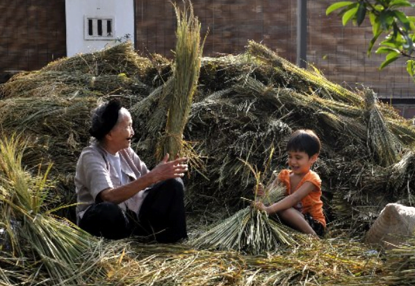 Những bài thơ hay về ông bà tình cảm và ấm áp nhất mọi thời đại 8